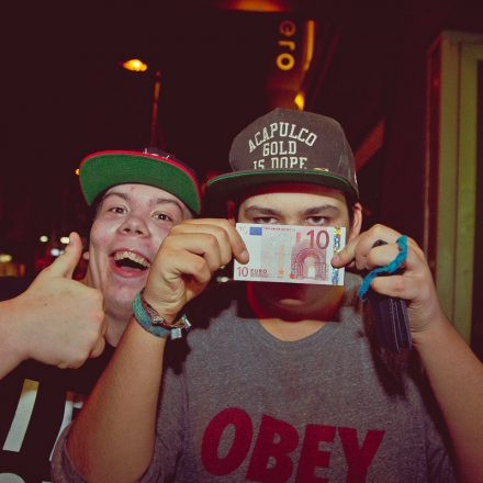 Switch! pres. DJ Version @ Camera