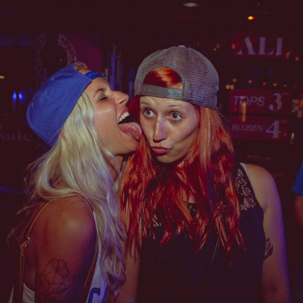 Switch! pres. DJ Version @ Camera