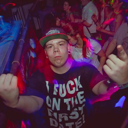 Switch! pres. DJ Version @ Camera