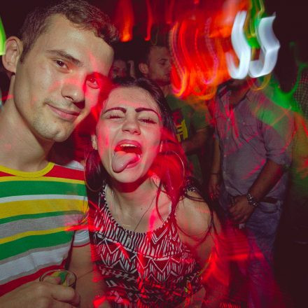 Switch! pres. DJ Version @ Camera