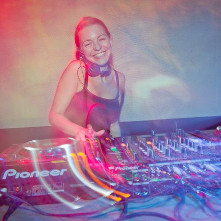 Switch! pres. DJ Version @ Camera