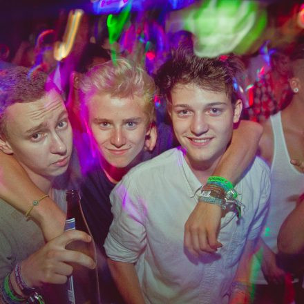 Switch! pres. DJ Version @ Camera