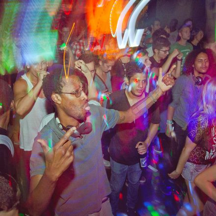 Switch! pres. DJ Version @ Camera