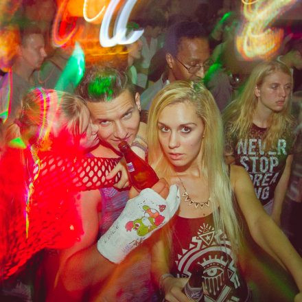 Switch! pres. DJ Version @ Camera