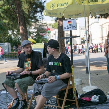 Buskers Festival Day 1 // Part 2 @ Karlsplatz