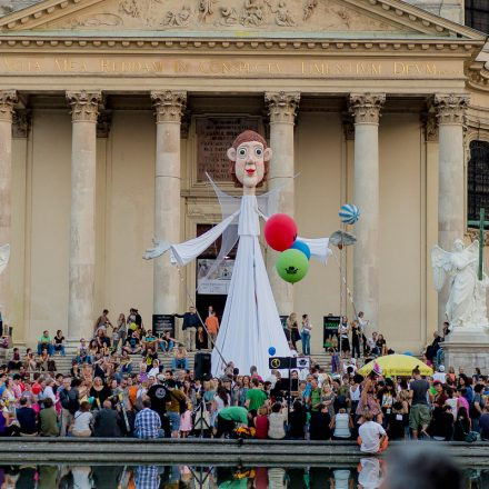 Buskers Festival Day 1 // Part 1 @ Karlsplatz