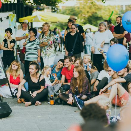 Buskers Festival Day 1 // Part 1 @ Karlsplatz