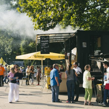 Buskers Festival Day 1 // Part 3 @ Karlsplatz