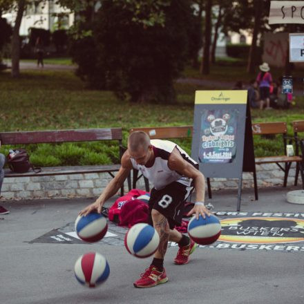 Buskers Festival Day 2 Part 1 @ Karlsplatz