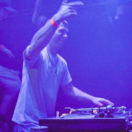 RUSH HOUR RELOADED @ FLUC WANNE