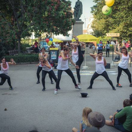 Buskers Festival Day 2 Part 2 @ Karlsplatz