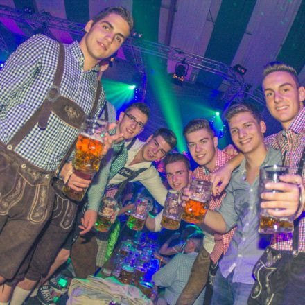 Wiener Wiesn Fest 2014 Tag 2 @ Kaiserwiese