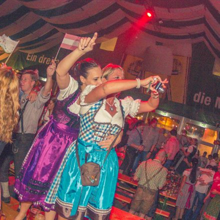 Wiener Wiesn Fest 2014 Tag 9 @ Kaiserwiese
