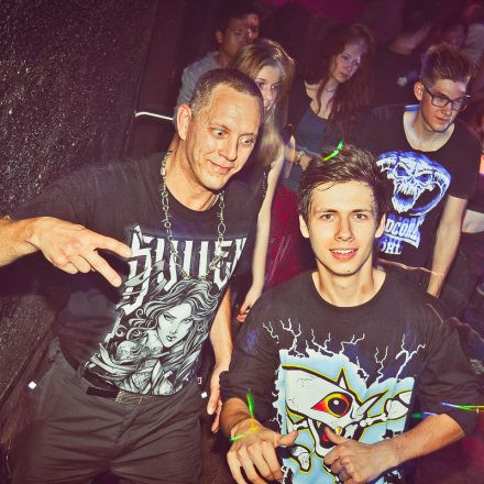 Rave on @ Fluc