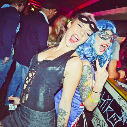 Rave on @ Fluc