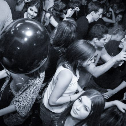 1000 Things 1 Jahresfest @ Pratersauna