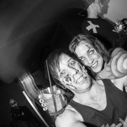 Addicted to Rock - Halloween