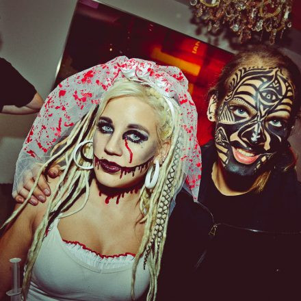 Halloween Electronic Carnival @ Dots21