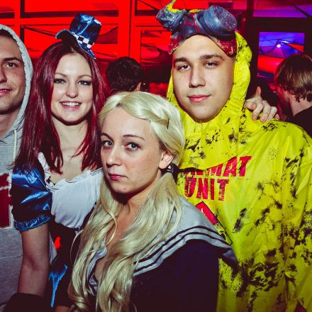 Halloween Electronic Carnival @ Dots21