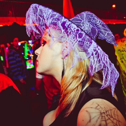 Halloween Electronic Carnival @ Dots21