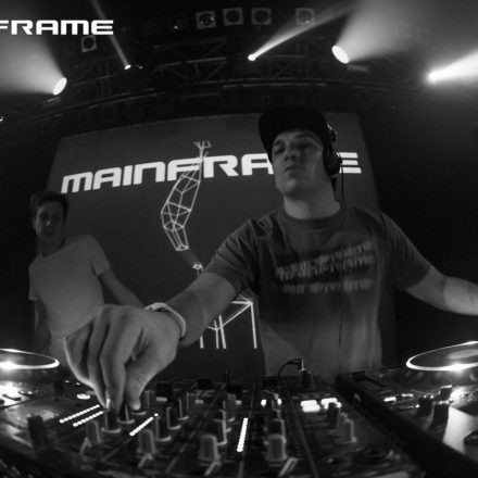 Mainframe pres. Disaszt & Daxta´s Birthday Bash @ Arena