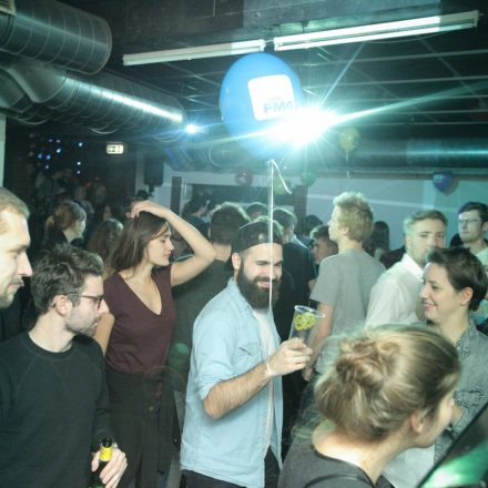 FM4 Tanzmitmir Fur Licht ins Dunkel @ Pratersauna