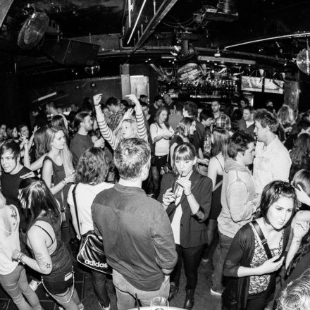 Addicted to Rock - Wir brechen die Neujahrsvorsätze @ U4