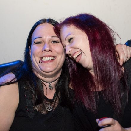 Addicted to Rock - Wir brechen die Neujahrsvorsätze @ U4