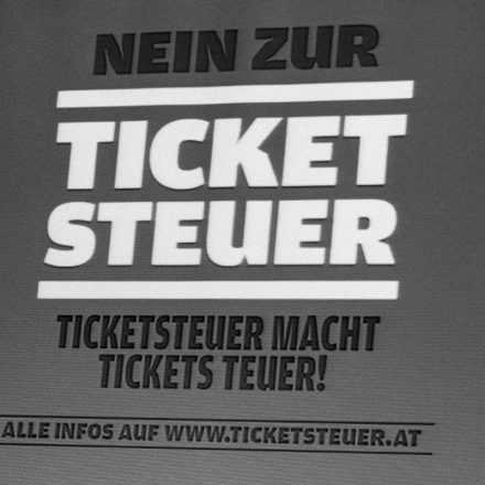 Pressekonferenz gegen die Ticketsteuer @ Stadtsaal