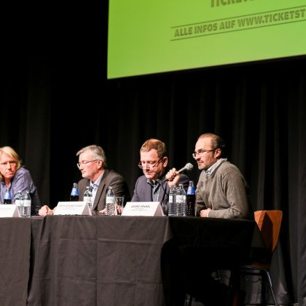 Pressekonferenz gegen die Ticketsteuer @ Stadtsaal