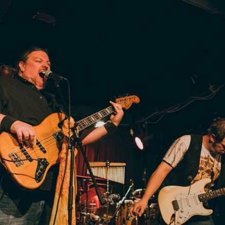 Amaroks Howl & Red Pinion @ Bühne Mayer