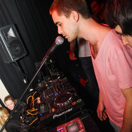 READY2RUMBLE pres. Heavy Candy @ Cafe Leopold