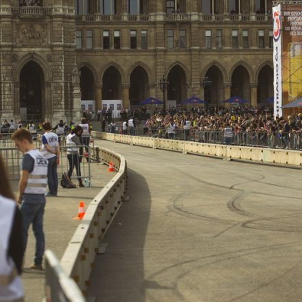 RedBull F1 Showrun @ Rathaus