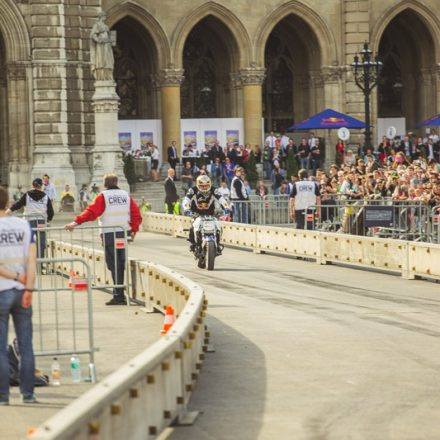 RedBull F1 Showrun @ Rathaus