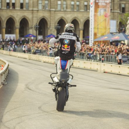 RedBull F1 Showrun @ Rathaus