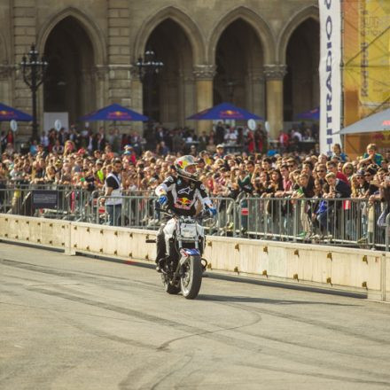 RedBull F1 Showrun @ Rathaus