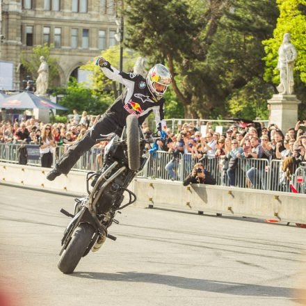 RedBull F1 Showrun @ Rathaus