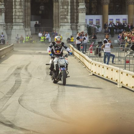 RedBull F1 Showrun @ Rathaus