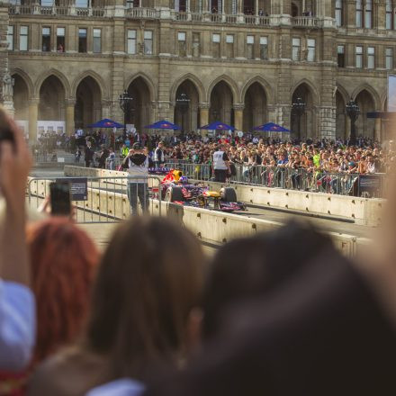 RedBull F1 Showrun @ Rathaus