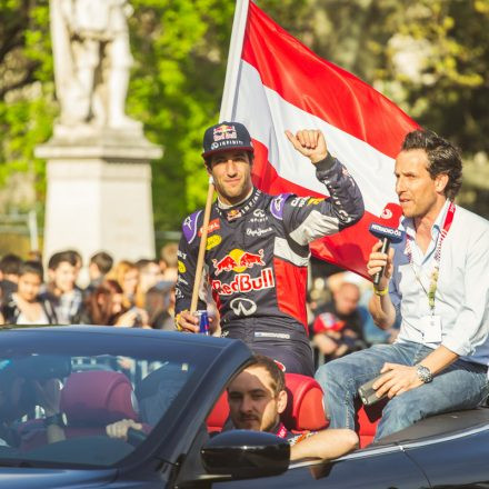 RedBull F1 Showrun @ Rathaus