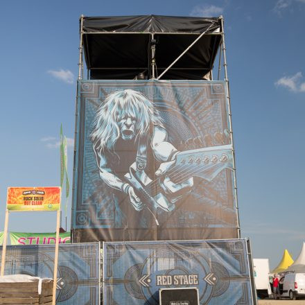 Nova Rock Festival 2015 - Tag 0 @ Pannonia Fields Part II