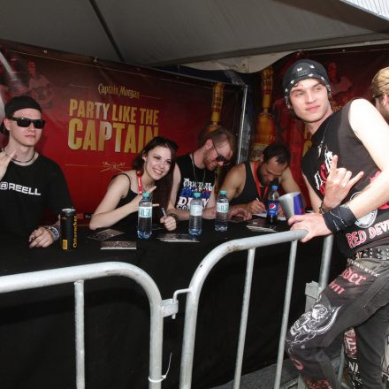 Volume Autogrammzelt powered by Captain Morgan @ Nova Rock 2015