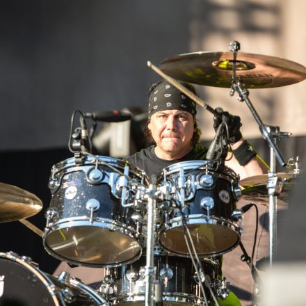 Slash feat. Myles Kennedy & The Conspirators @ Burg Clam
