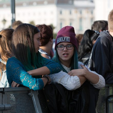 Voices for Refugees @ Heldenplatz // PART I