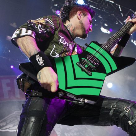 Five Finger Death Punch & Papa Roach @ Gasometer