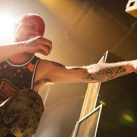 Five Finger Death Punch & Papa Roach @ Gasometer