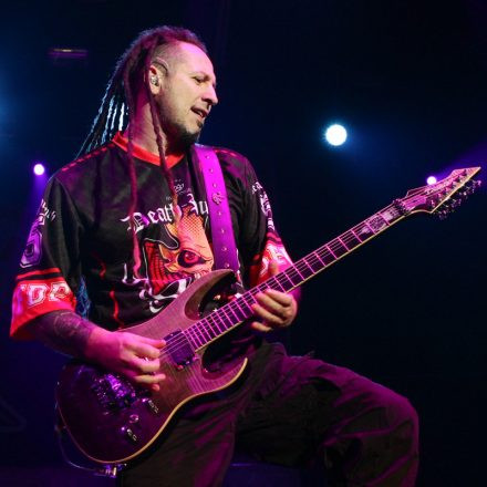 Five Finger Death Punch & Papa Roach @ Gasometer