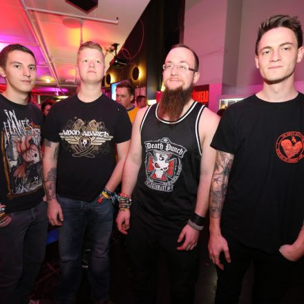 Five Finger Death Punch & Papa Roach @ Gasometer