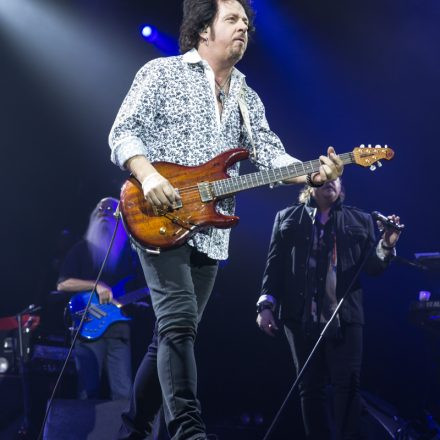 Toto @ Gasometer Wien