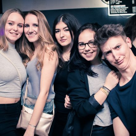 ESN Neon Welcome Party @ The Loft Wien